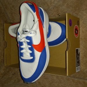 Nike Waffle Debut Swoosh Size 8.5
